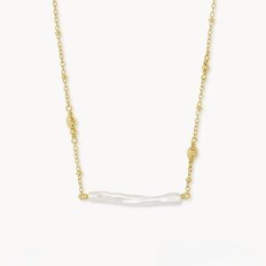 Kendra Scott Gold Elegant Necklace